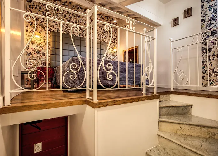 Parlamento Boutique 3* Rome