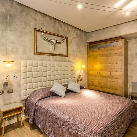 מלון Parlamento Boutique 3*