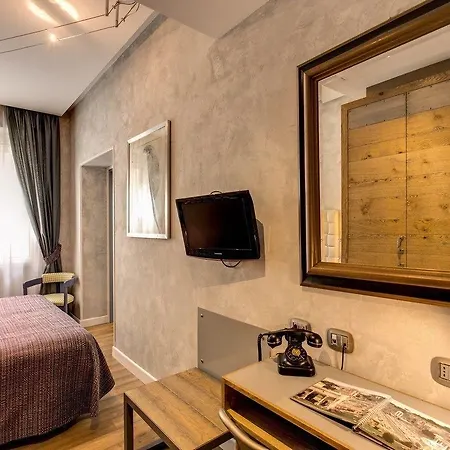 Parlamento Boutique 3*