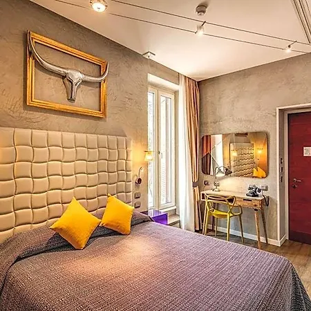 Parlamento Boutique 3*