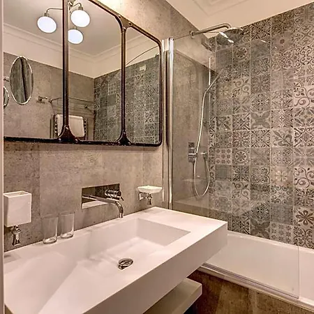 Parlamento Boutique 3* Roma